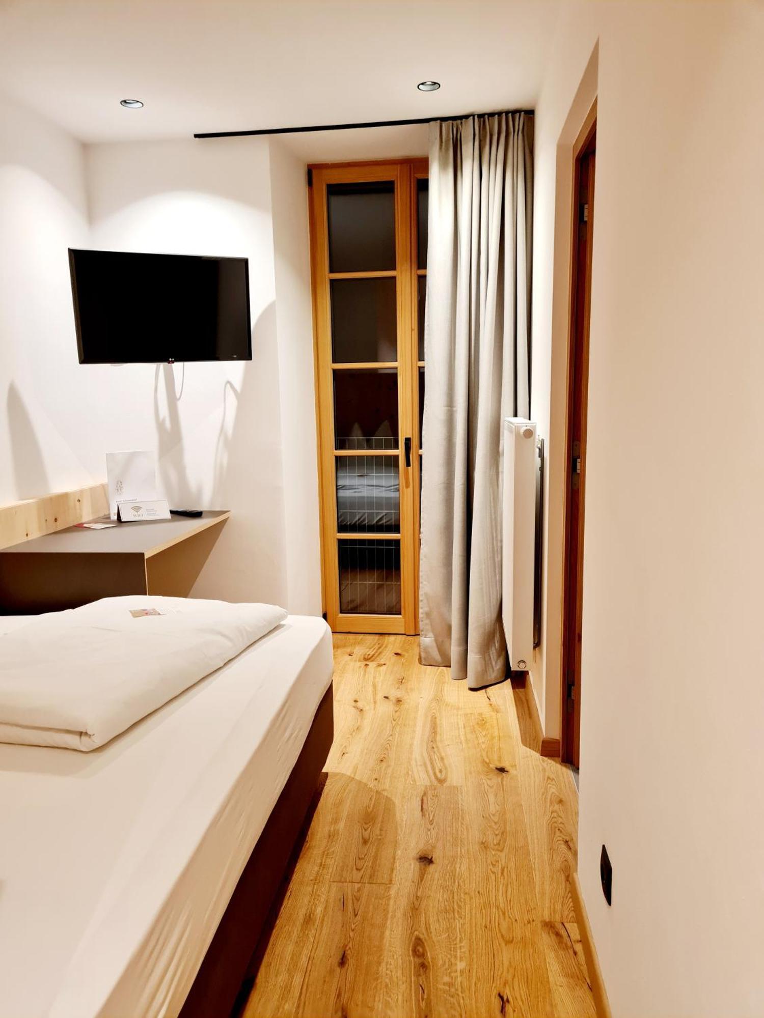 Hotel Schmuckhof Киуза Стая снимка